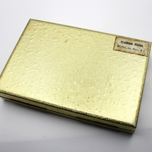 Vintage Mother of Pearl Pin and Clip On Earring Set Original Box - Hey Viv - Picture 8 of 9